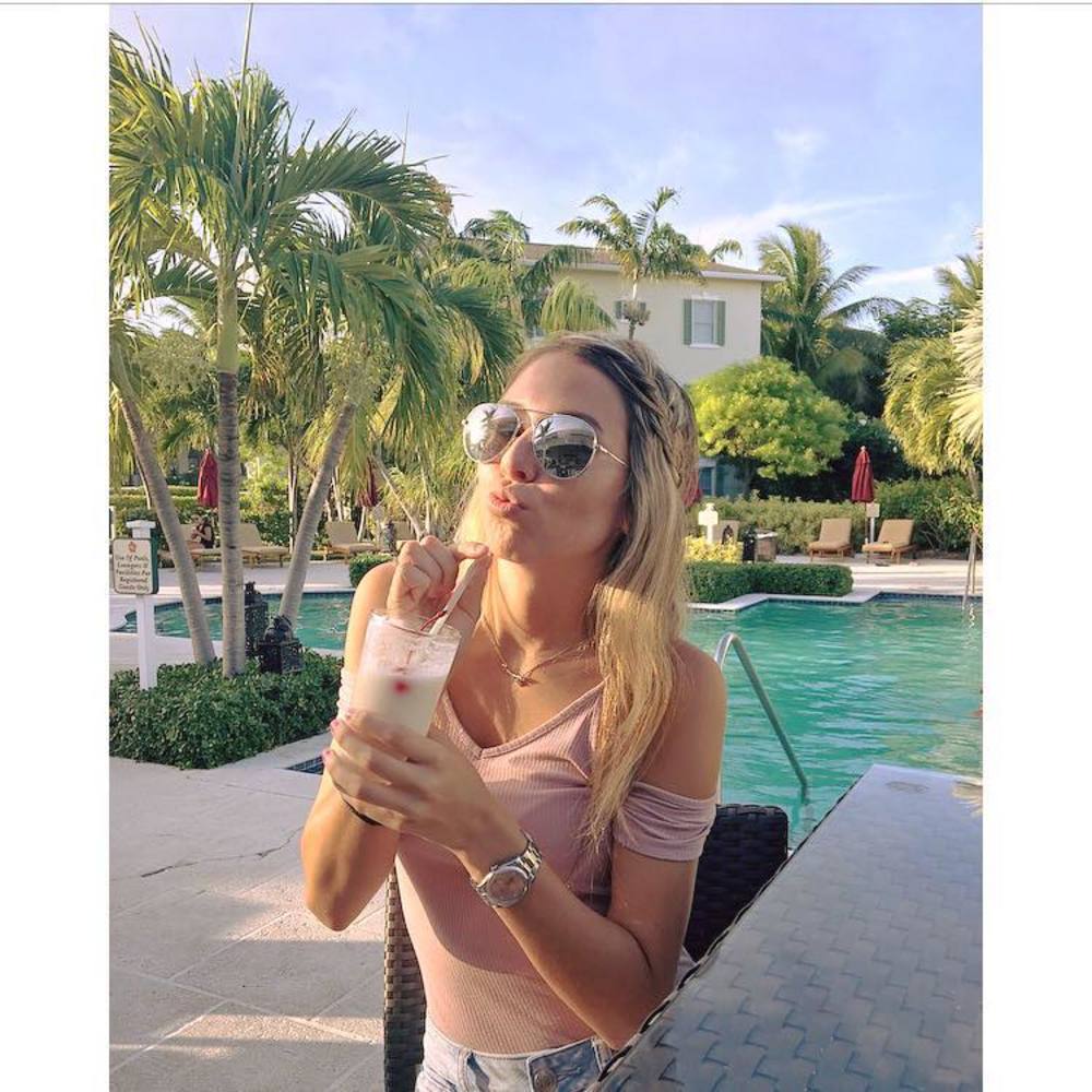 Meet your Posher, Macy